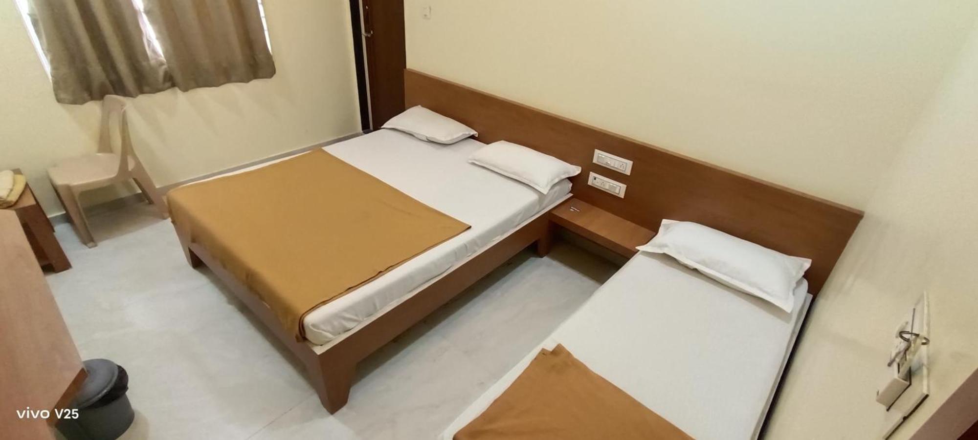 Hotel Tulsi Somnāth المظهر الخارجي الصورة